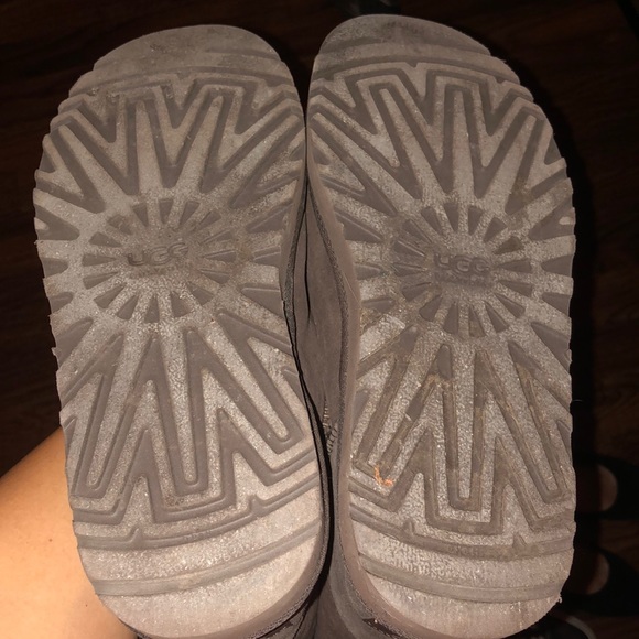 UGG Boots - Picture 6 of 6
